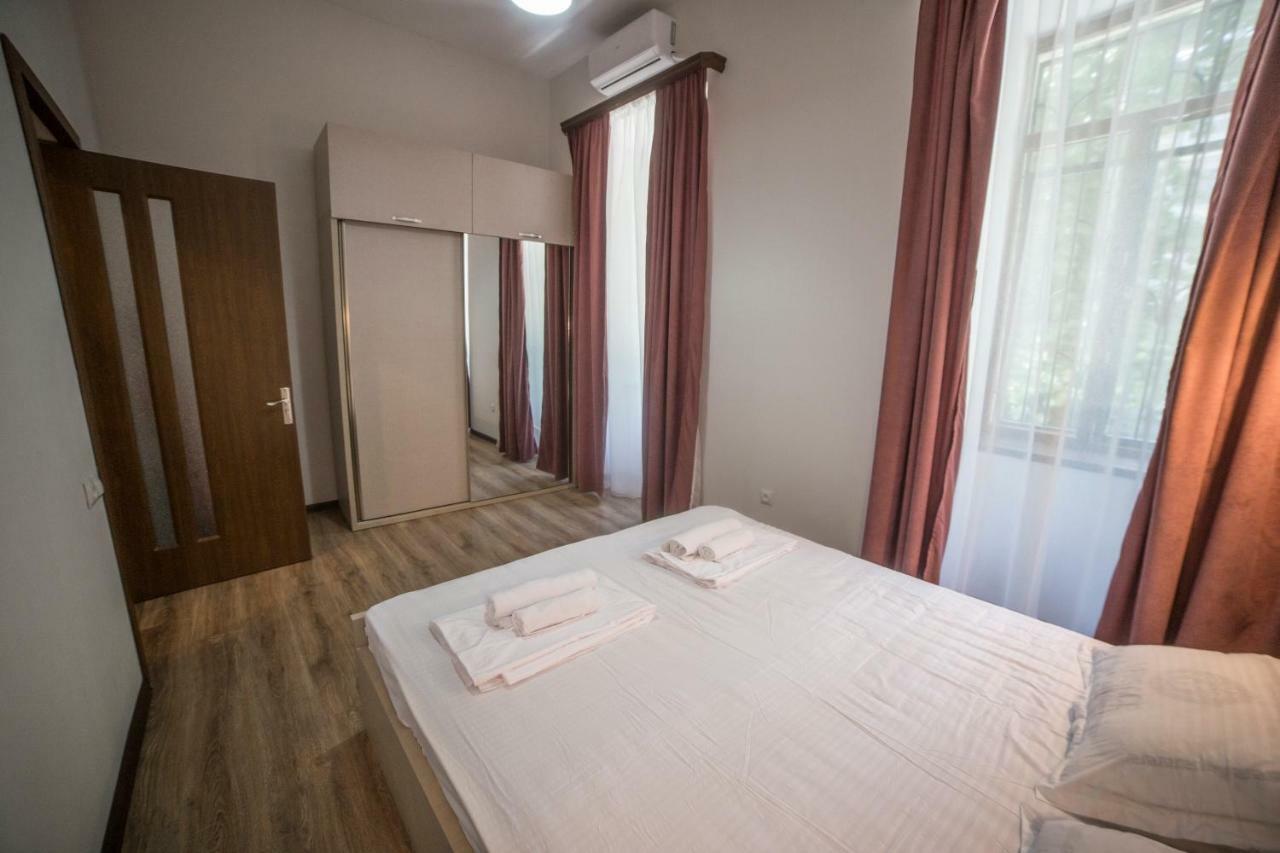 Your In N2 Apartment